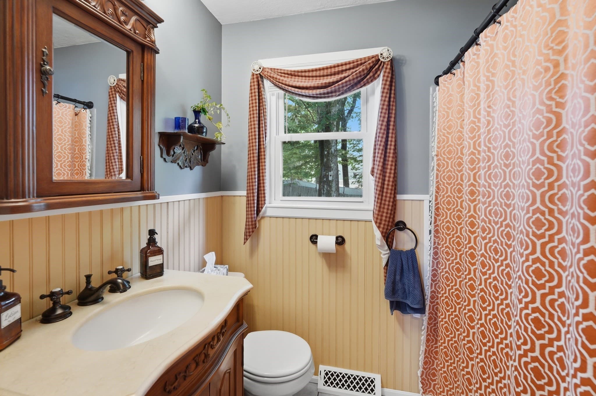 Single Family Residence at 50 Naples St., Leominster MA 01453, Leominster, photo 21 of 37