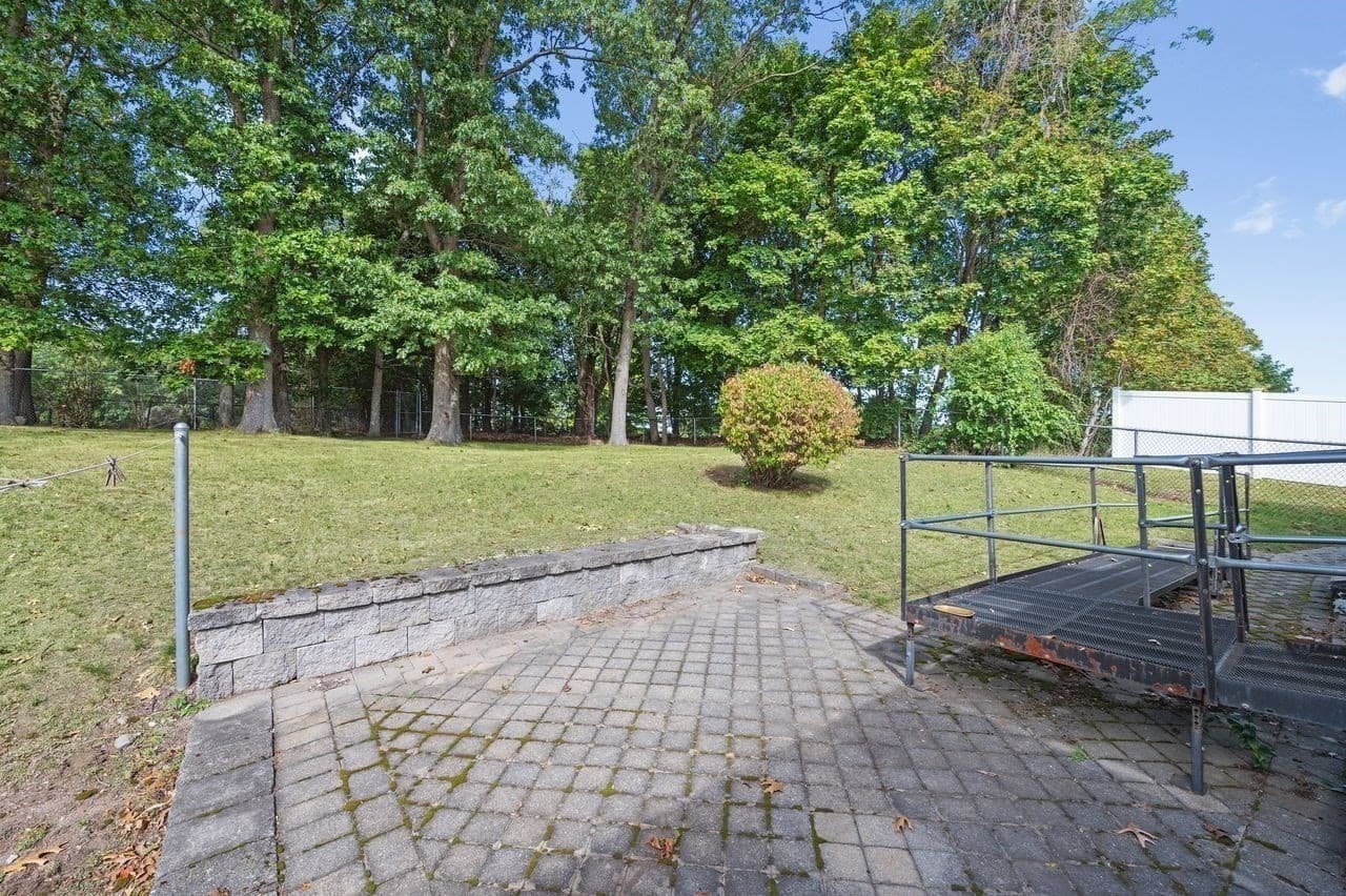 Single Family Residence at 195 Temple Road, Waltham MA 02452, Waltham, photo 28 of 33