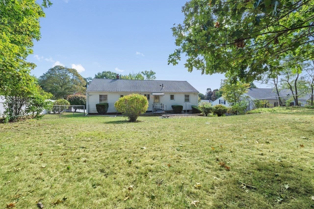 Single Family Residence at 195 Temple Road, Waltham MA 02452, Waltham, photo 30 of 33