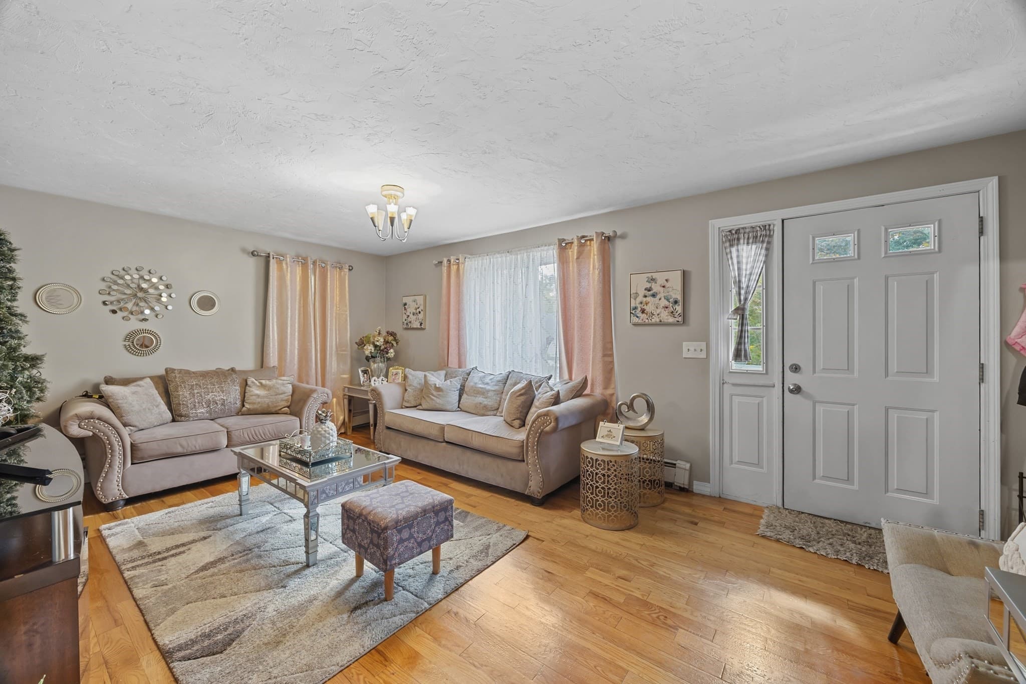 Single Family Residence at 133 Commonwealth Ave # B, Worcester MA 01604, Worcester, photo 6 of 39