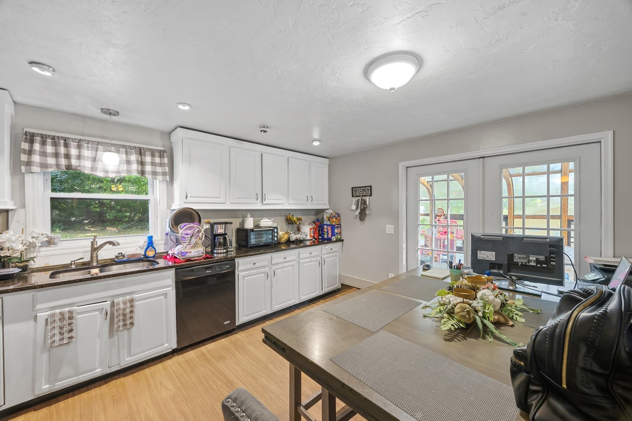 Single Family Residence at 133 Commonwealth Ave # B, Worcester MA 01604, Worcester, photo 10 of 39