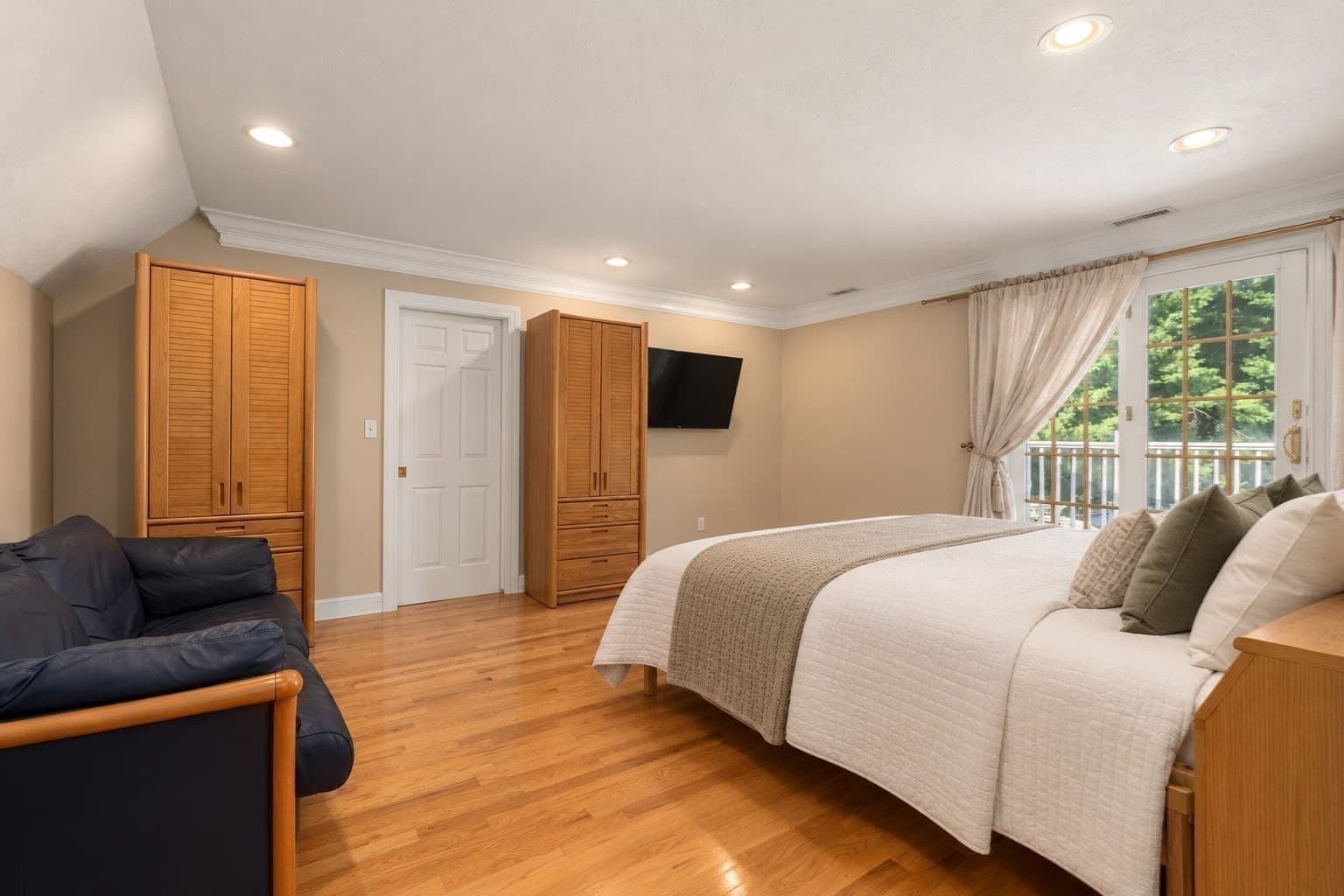 Single Family Residence at 5 Elizabeth Way, Lynnfield MA 01940, Lynnfield, photo 33 of 42