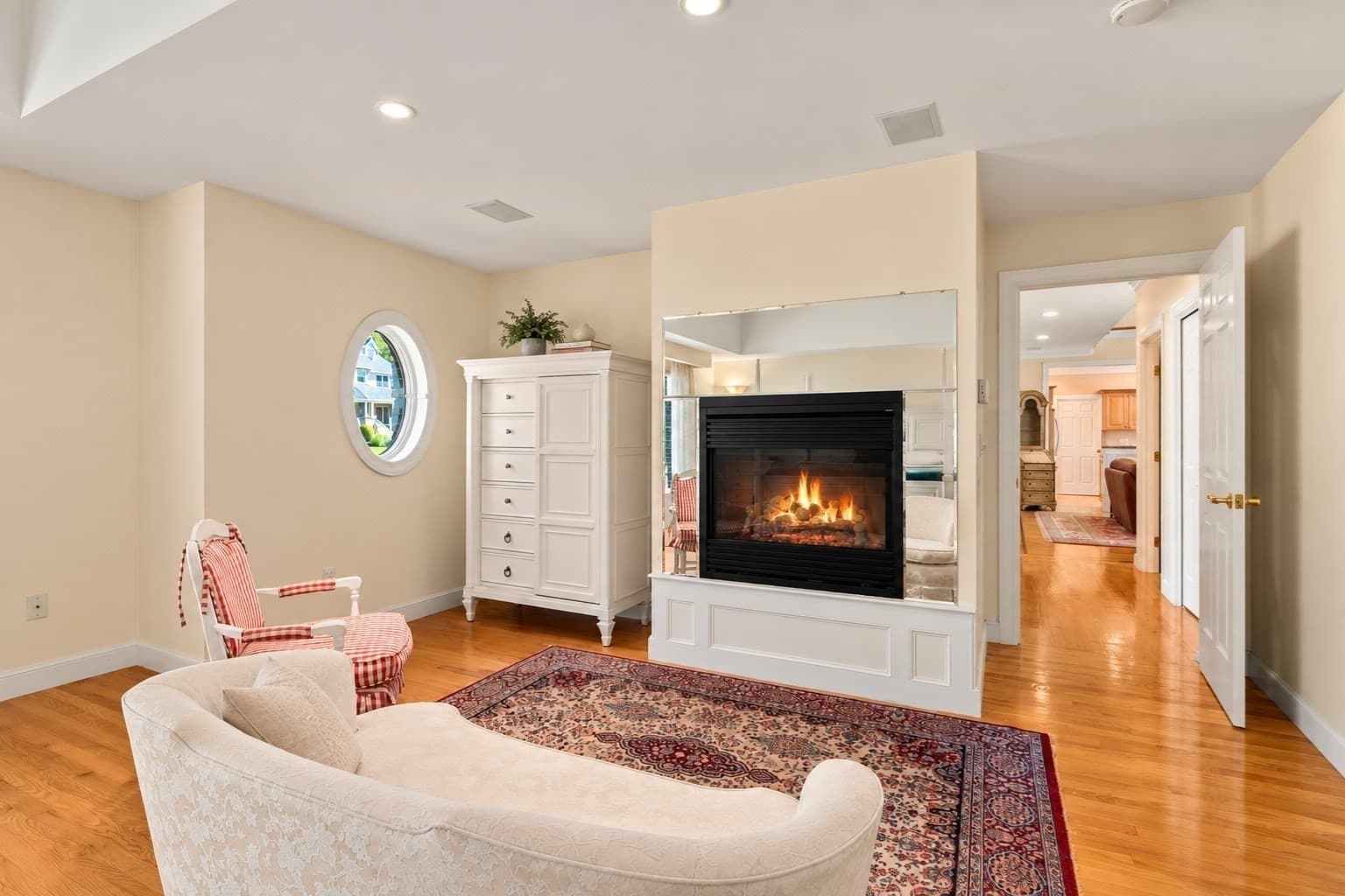 Single Family Residence at 5 Elizabeth Way, Lynnfield MA 01940, Lynnfield, photo 15 of 42