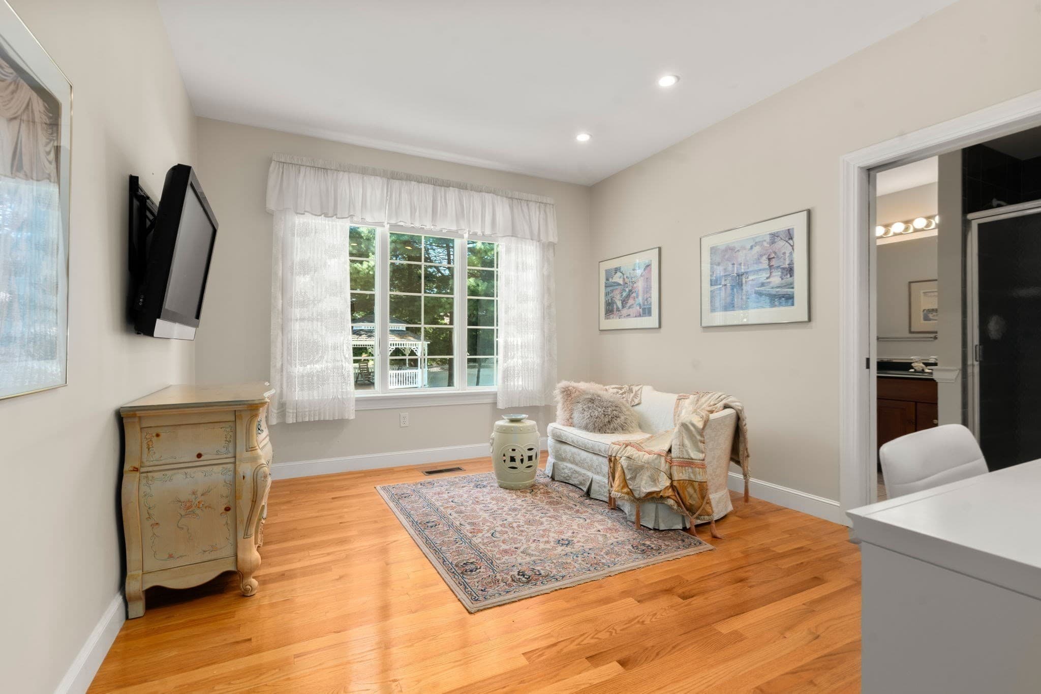 Single Family Residence at 5 Elizabeth Way, Lynnfield MA 01940, Lynnfield, photo 19 of 42