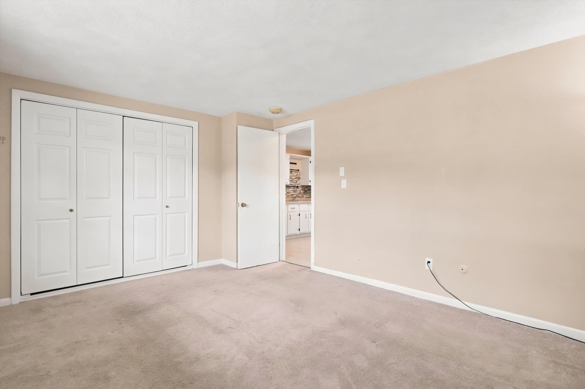 Condominium at 261 Boston Post Rd East # 4, Marlborough MA 01752, Marlborough, photo 22 of 27