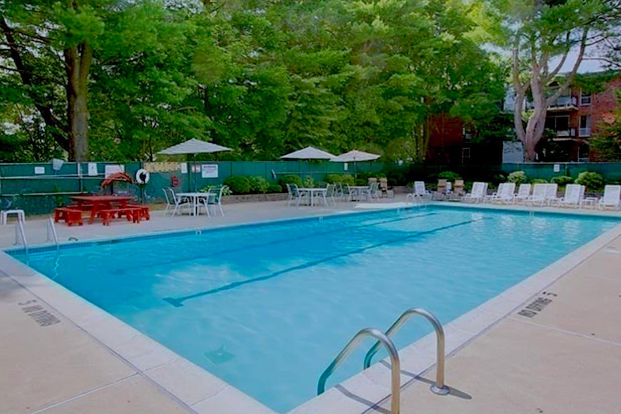 Condominium at 57 Broadlawn Park # 3A, Boston MA 02467, Boston, photo 28 of 29