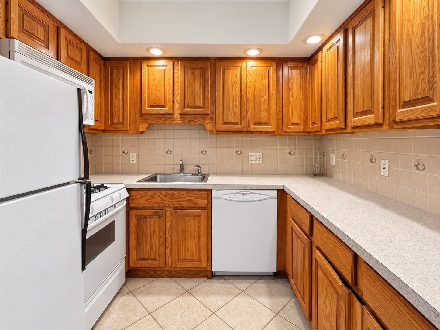 Condominium at 57 Broadlawn Park # 3A, Boston MA 02467, Boston, photo 15 of 29