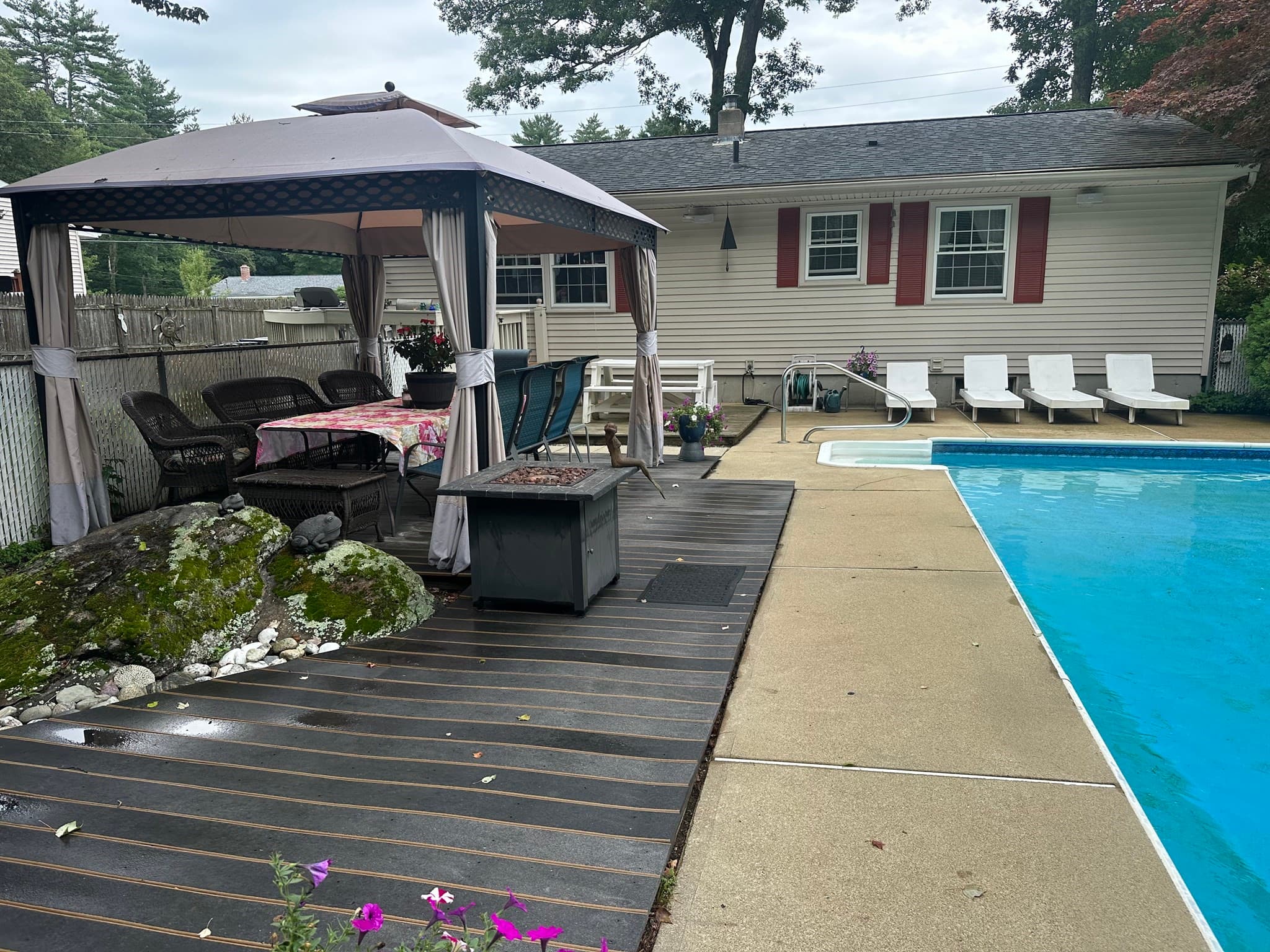 Single Family Residence at 203 New Boston Rd, Sturbridge MA 01566, Sturbridge, photo 12 of 30