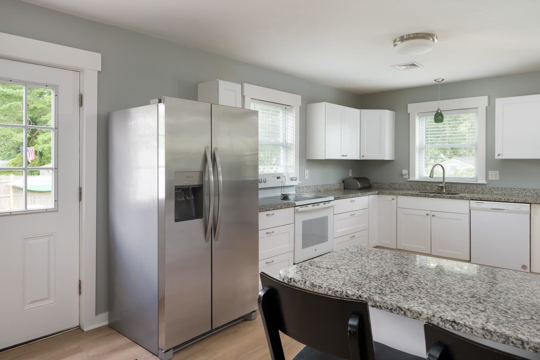 Single Family Residence at 18 Elmwood St, Wareham MA 02571, Wareham, photo 10 of 33