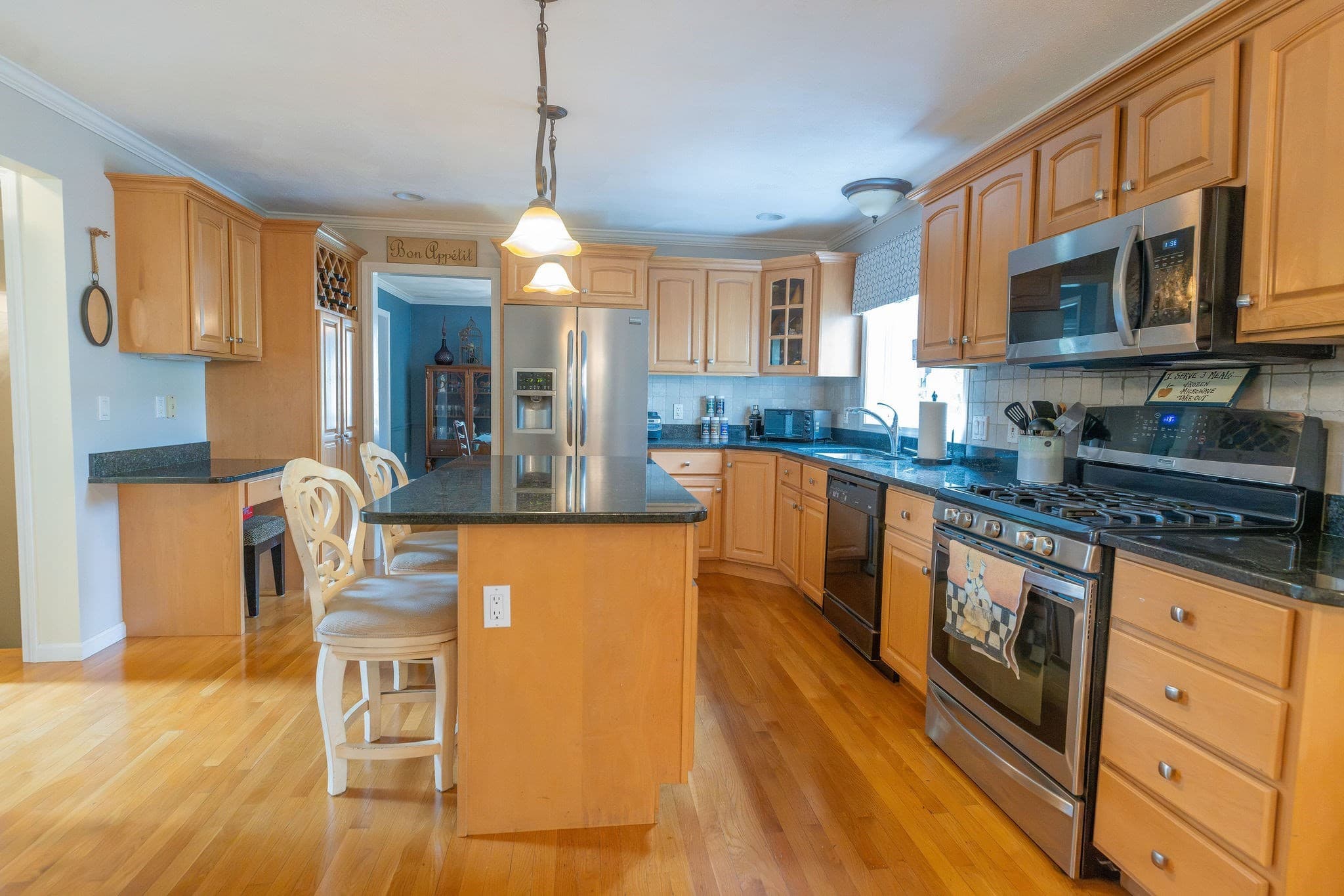 Single Family Residence at 1 Gooseneck Ln, Westford MA 01886, Westford, photo 2 of 29