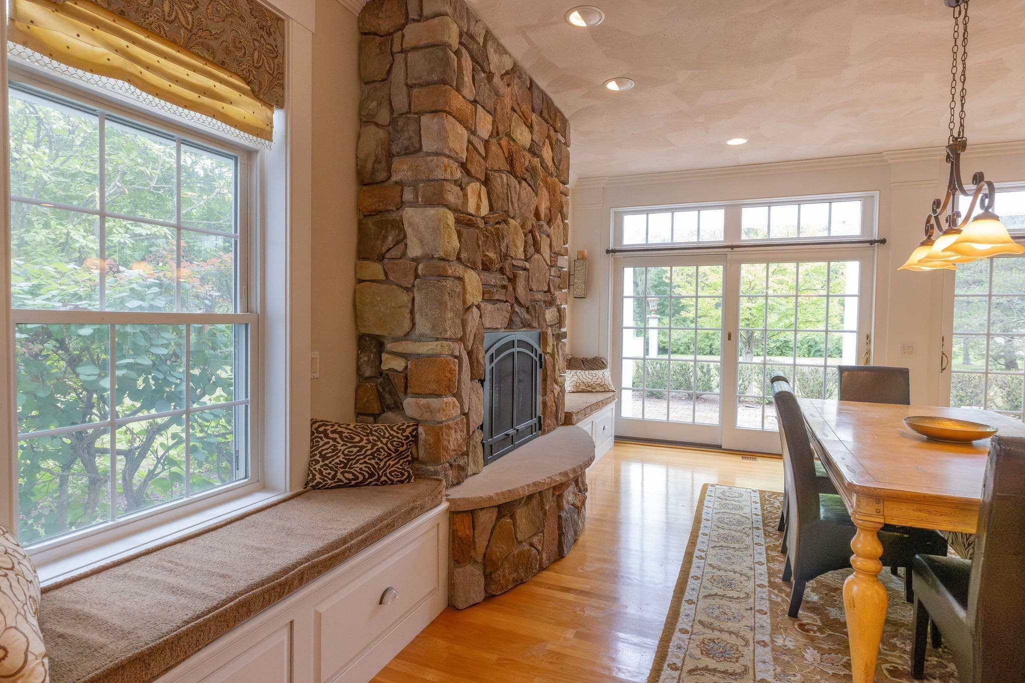Single Family Residence at 1 Gooseneck Ln, Westford MA 01886, Westford, photo 7 of 29