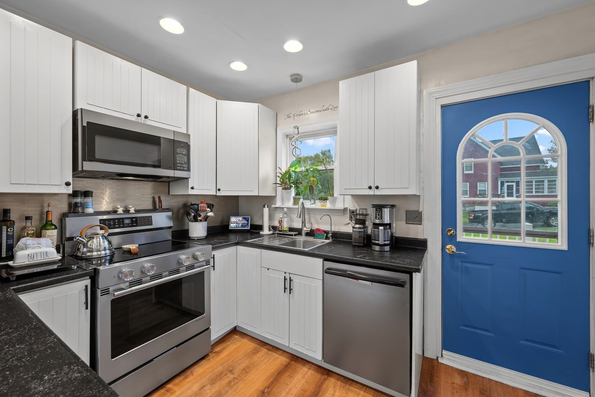 Single Family Residence at 16 Field St, Auburn MA 01501, Auburn, photo 12 of 42