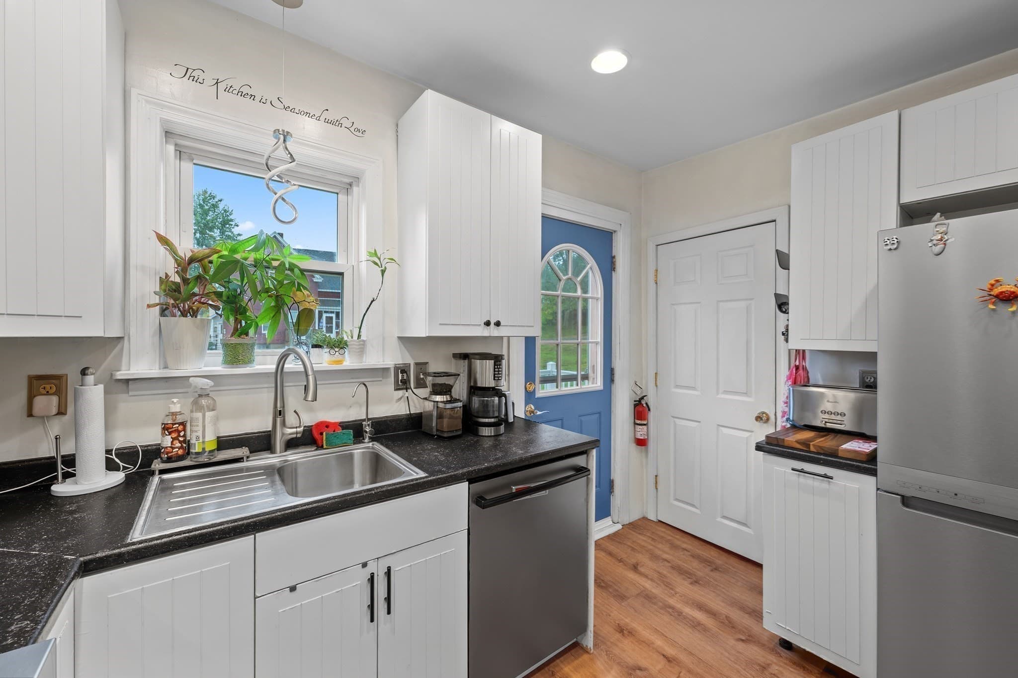 Single Family Residence at 16 Field St, Auburn MA 01501, Auburn, photo 15 of 42