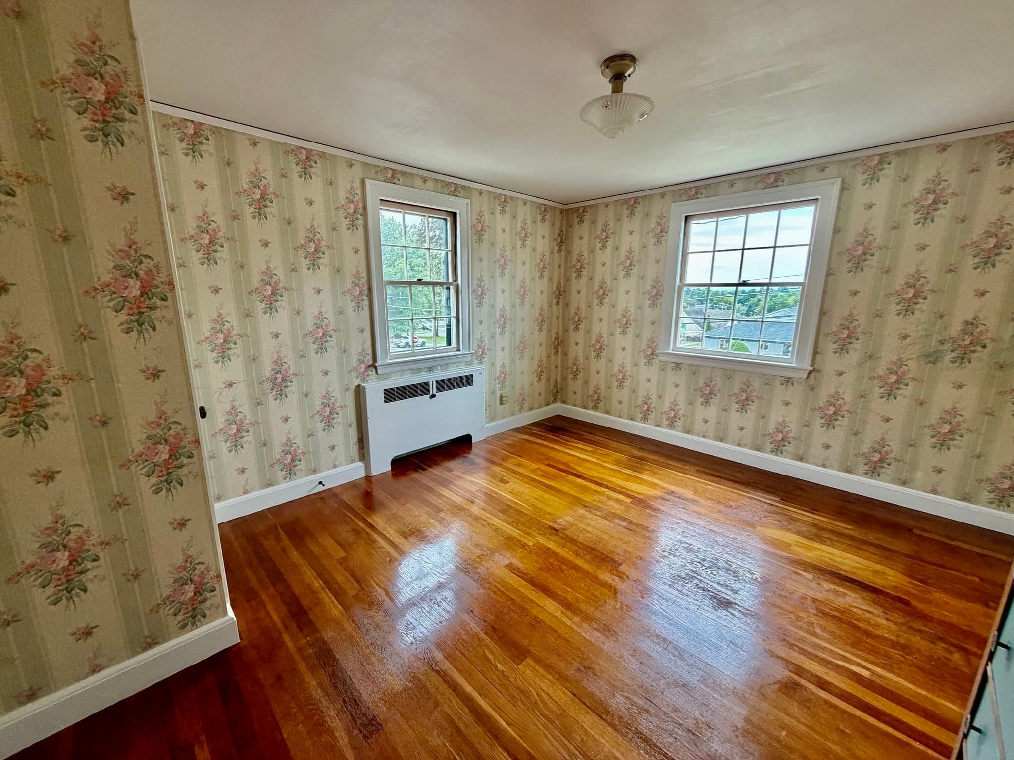 Single Family Residence at 11 Benz St, Springfield MA 01118, Springfield, photo 8 of 17