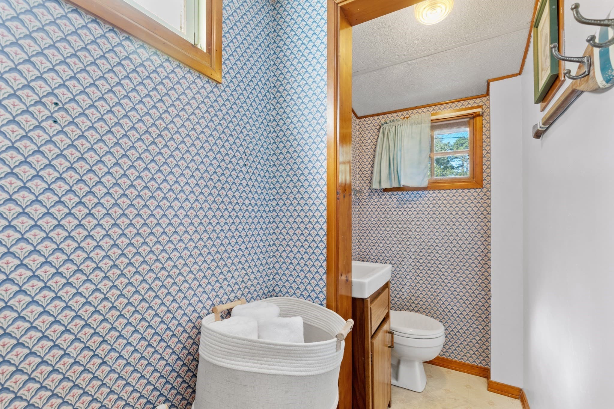 Single Family Residence at 33 Central Ave, Plymouth MA 02360, Plymouth, photo 29 of 42