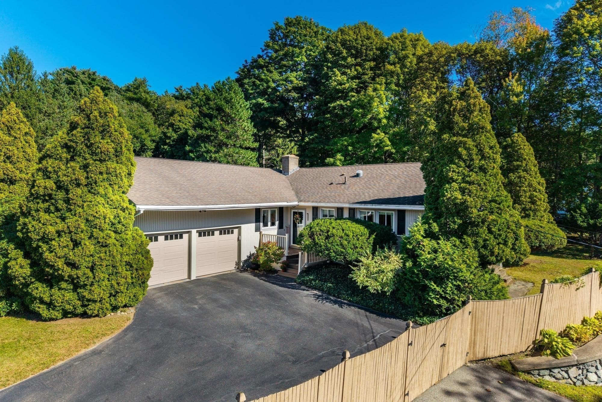 1 Birchwood Terrace, Groveland MA 01834