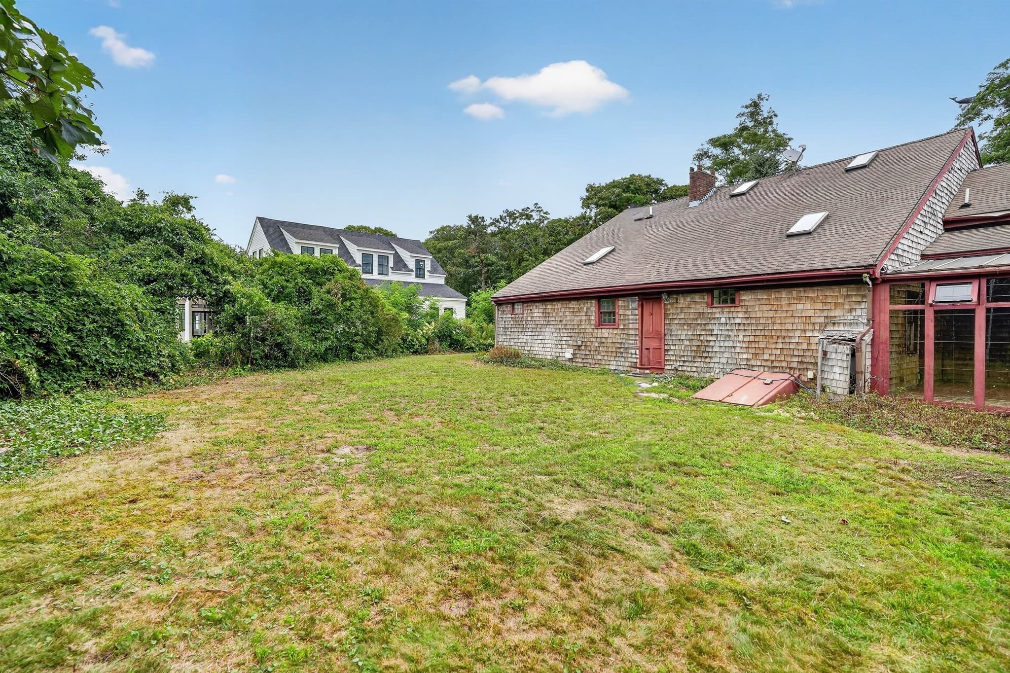 Single Family Residence at 32 Norton Orchard Rd, Edgartown MA 02539, Edgartown, photo 6 of 35