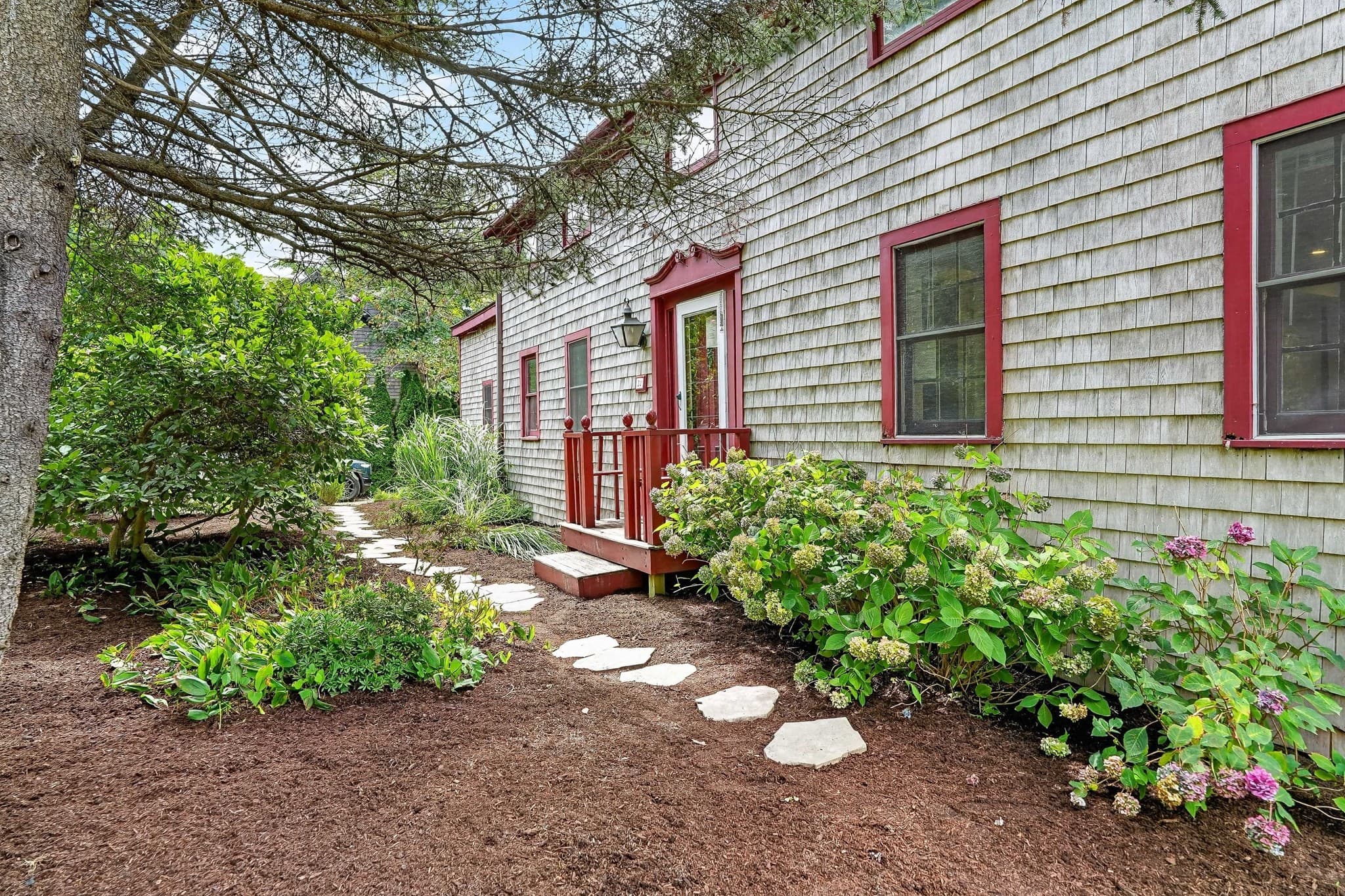Single Family Residence at 32 Norton Orchard Rd, Edgartown MA 02539, Edgartown, photo 8 of 35