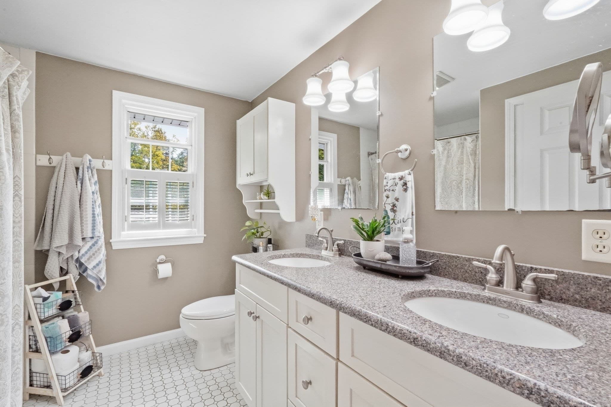 Single Family Residence at 36 Decorie Dr, Wilbraham MA 01095, Wilbraham, photo 33 of 41