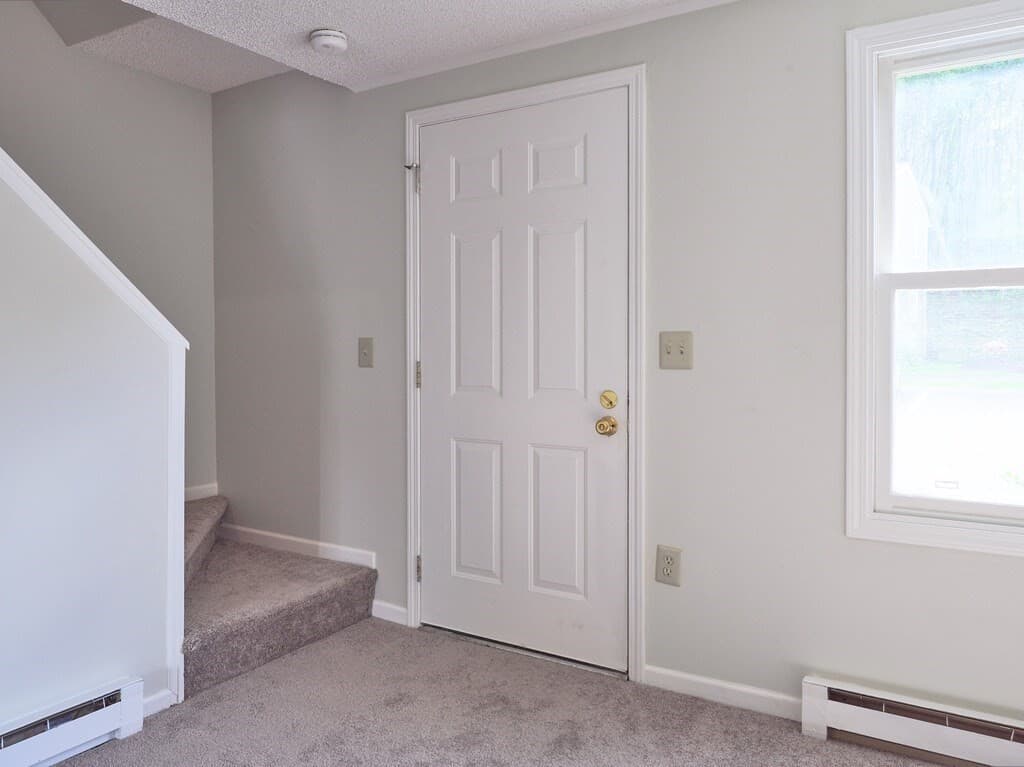 Condominium at 270 Sunderland Rd # 40, Worcester MA 01604, Worcester, photo 14 of 28