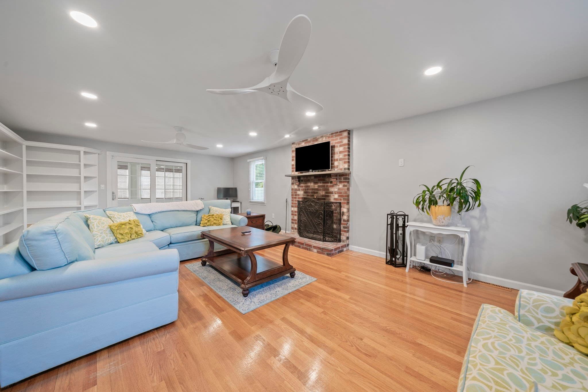 Single Family Residence at 10 Cottonwood Court, Hanson MA 02341, Hanson, photo 9 of 42
