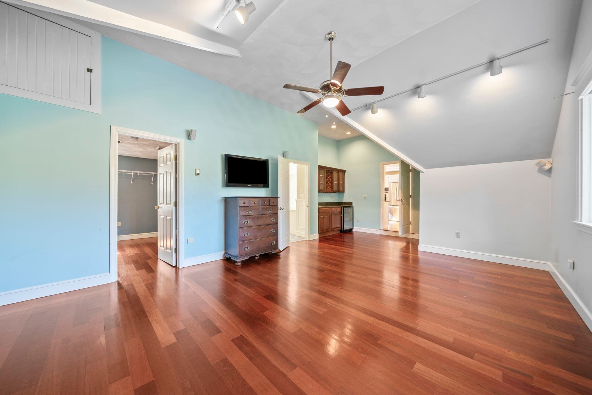 Single Family Residence at 10 Cottonwood Court, Hanson MA 02341, Hanson, photo 15 of 42
