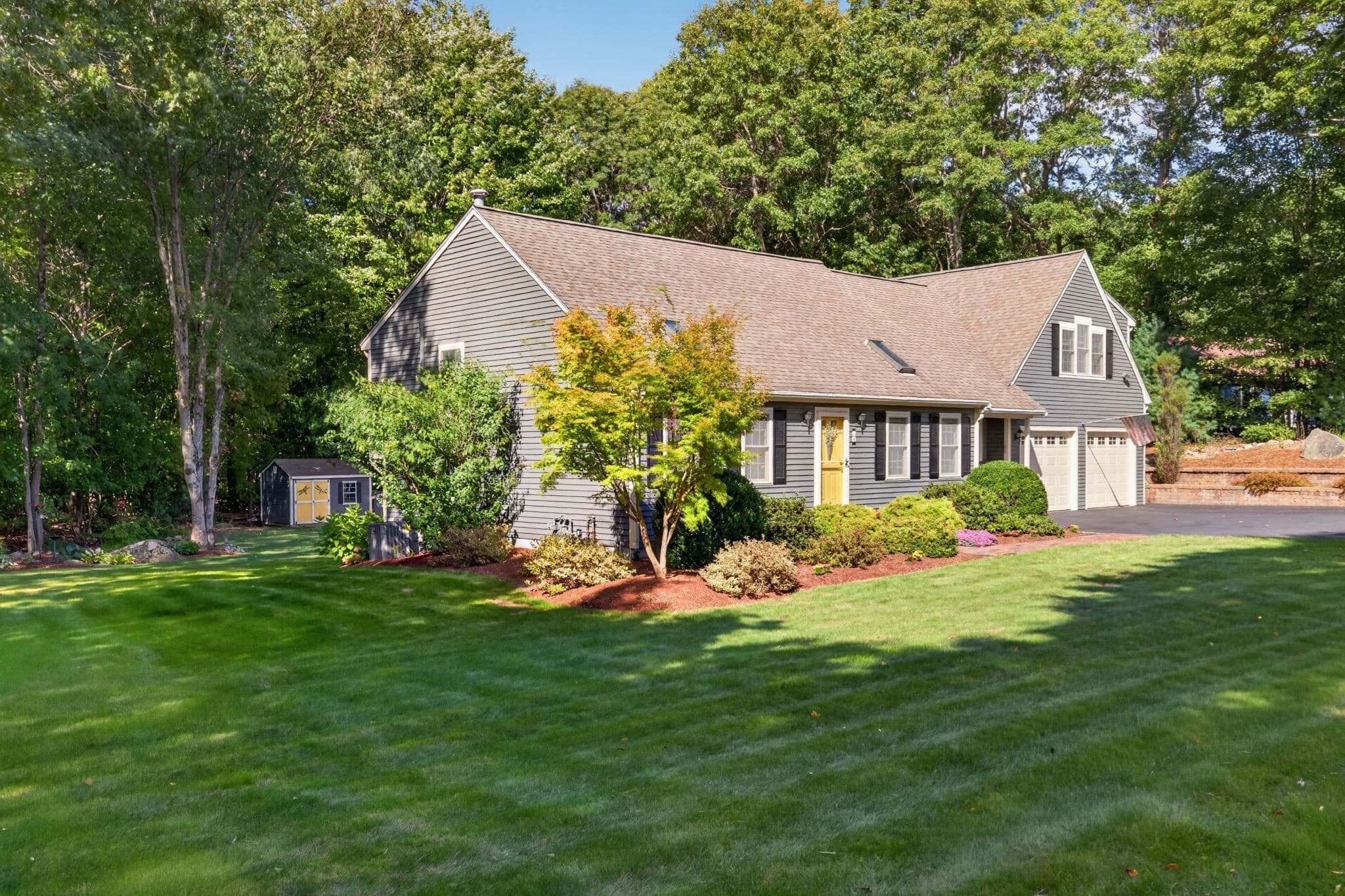 Single Family Residence at 8 Monahan Lane, Mansfield MA 02048, Mansfield, photo 3 of 31