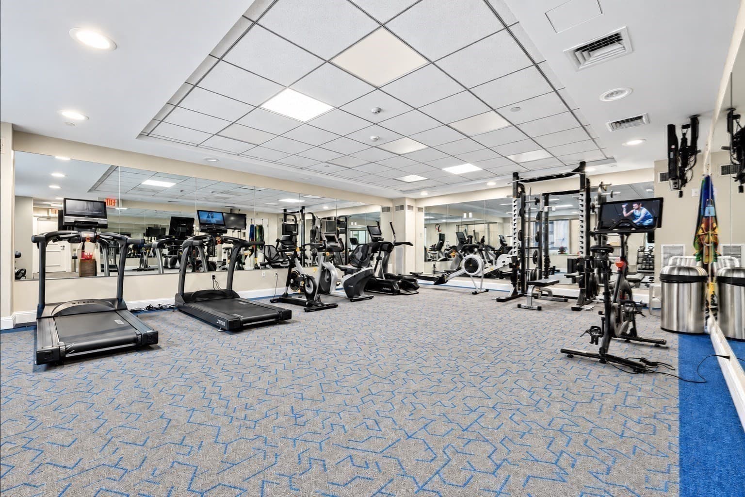 Condominium at 1 Hungington Ave # 302, Boston MA 02116, Boston, photo 12 of 15
