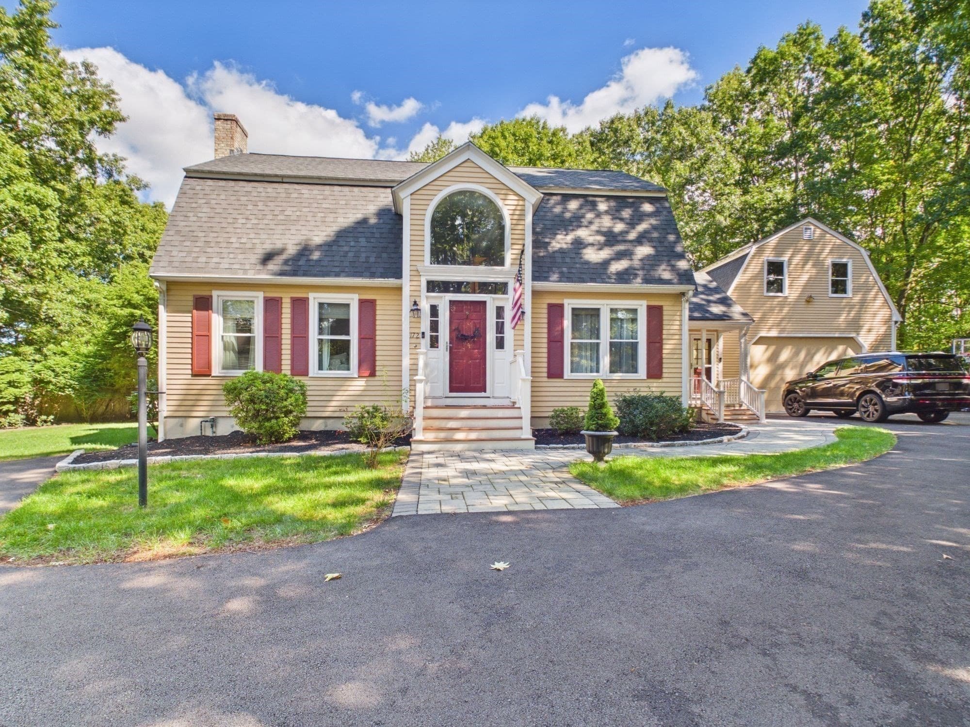 172 Landry Ave, North Attleboro MA 02760