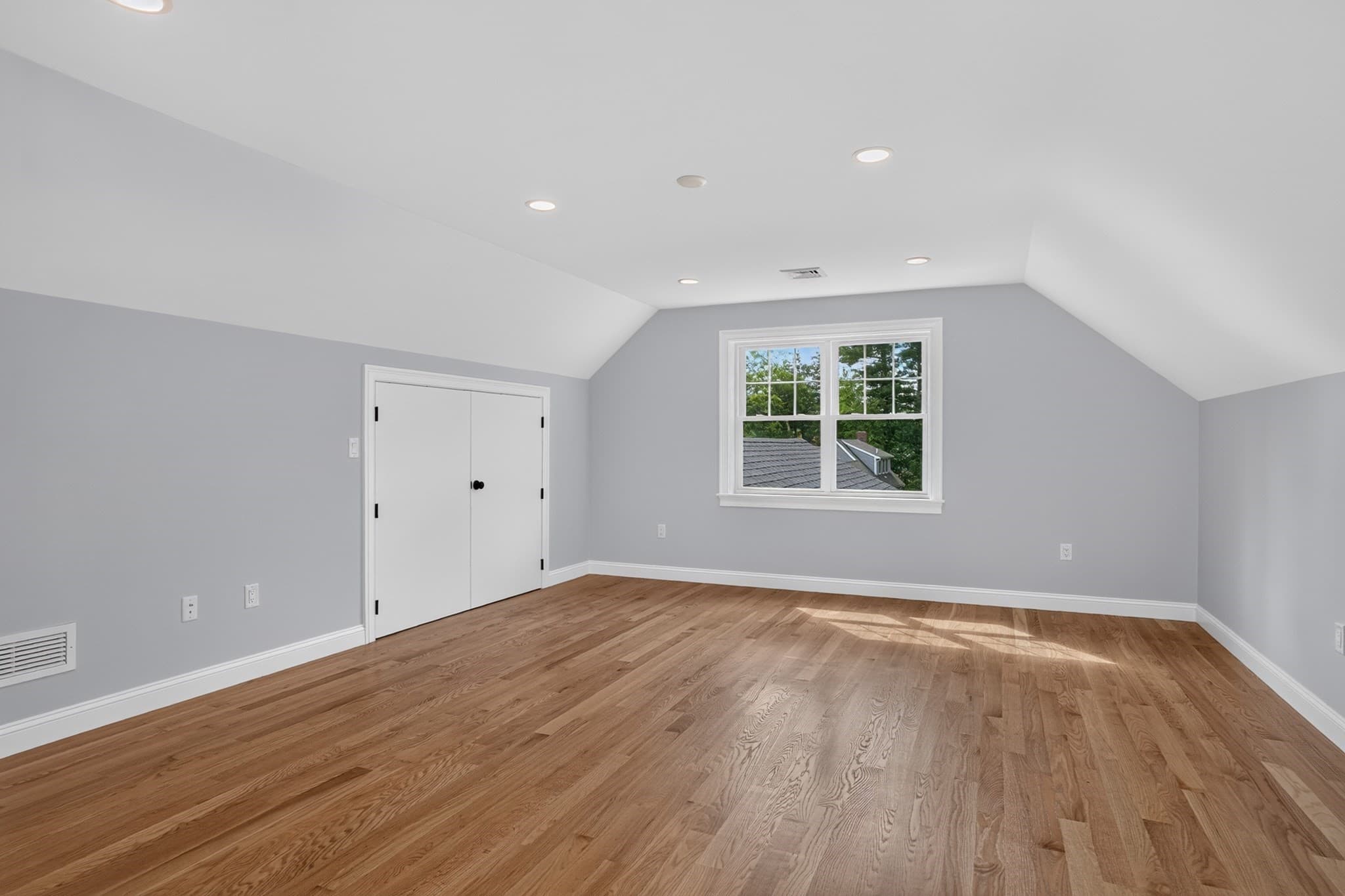 Single Family Residence at 233 Fox Hill Rd, Burlington MA 01803, Burlington, photo 28 of 42