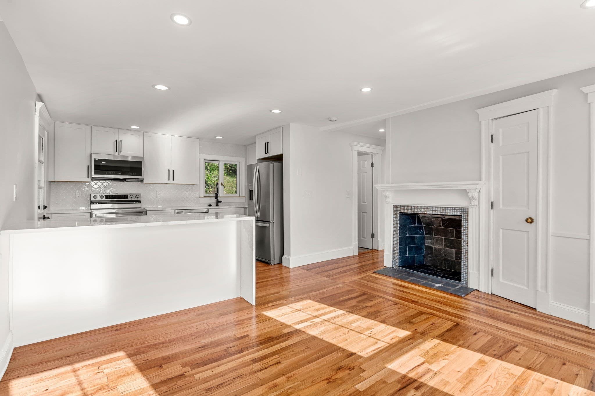 Single Family Residence at 17 Cottage Street, Marblehead MA 01945, Marblehead, photo 6 of 27