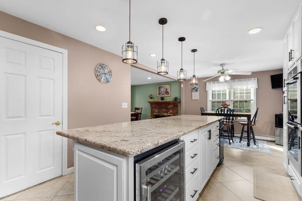 Single Family Residence at 55 Bay Farm Drive, Plymouth MA 02360, Plymouth, photo 6 of 42