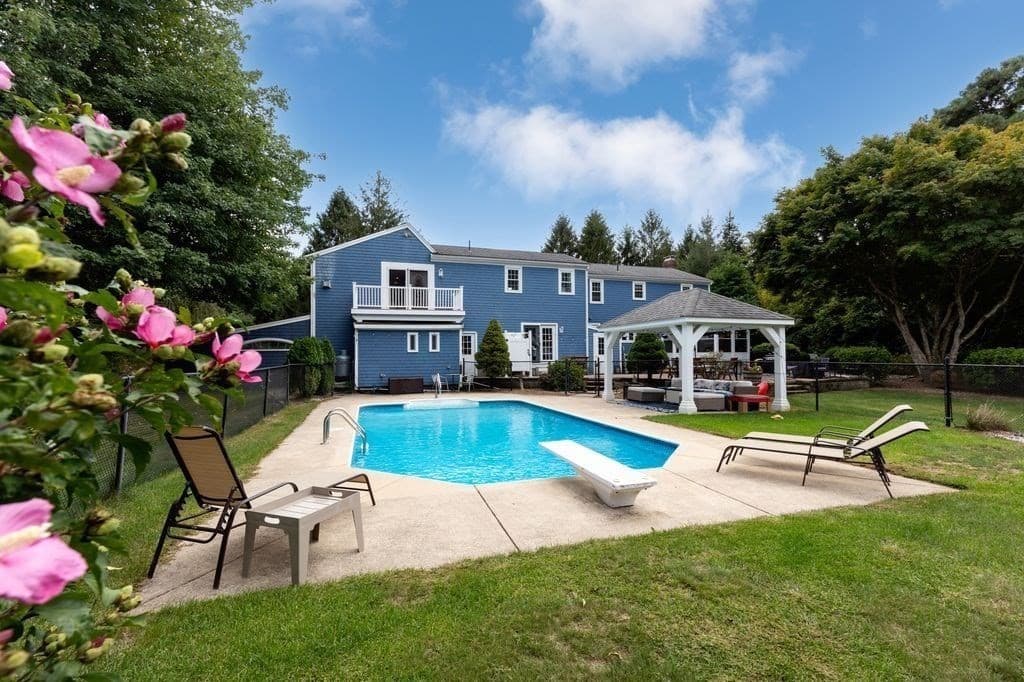 Single Family Residence at 55 Bay Farm Drive, Plymouth MA 02360, Plymouth, photo 4 of 42