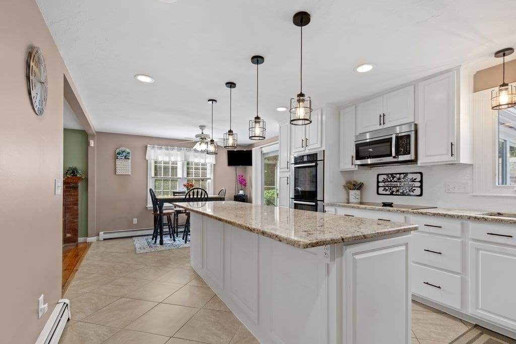 Single Family Residence at 55 Bay Farm Drive, Plymouth MA 02360, Plymouth, photo 8 of 42