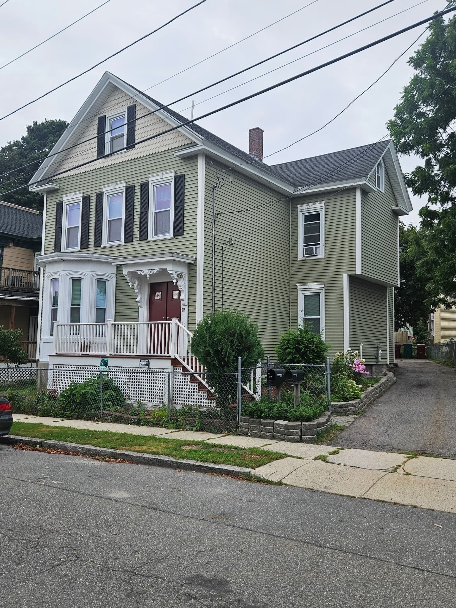 2 Family - 2 Units Up/Down at 205 Stackpole Street, Lowell MA 01852, Lowell, photo 5 of 31