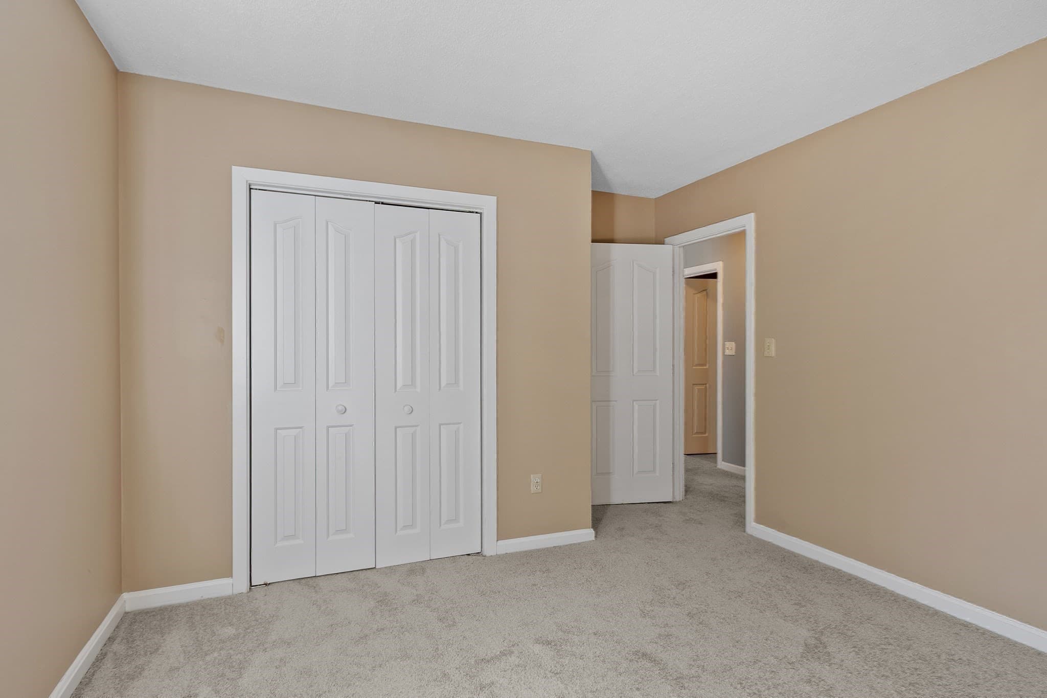 Condominium at 1508 Gorham Street # 102, Lowell MA 01852, Lowell, photo 15 of 23