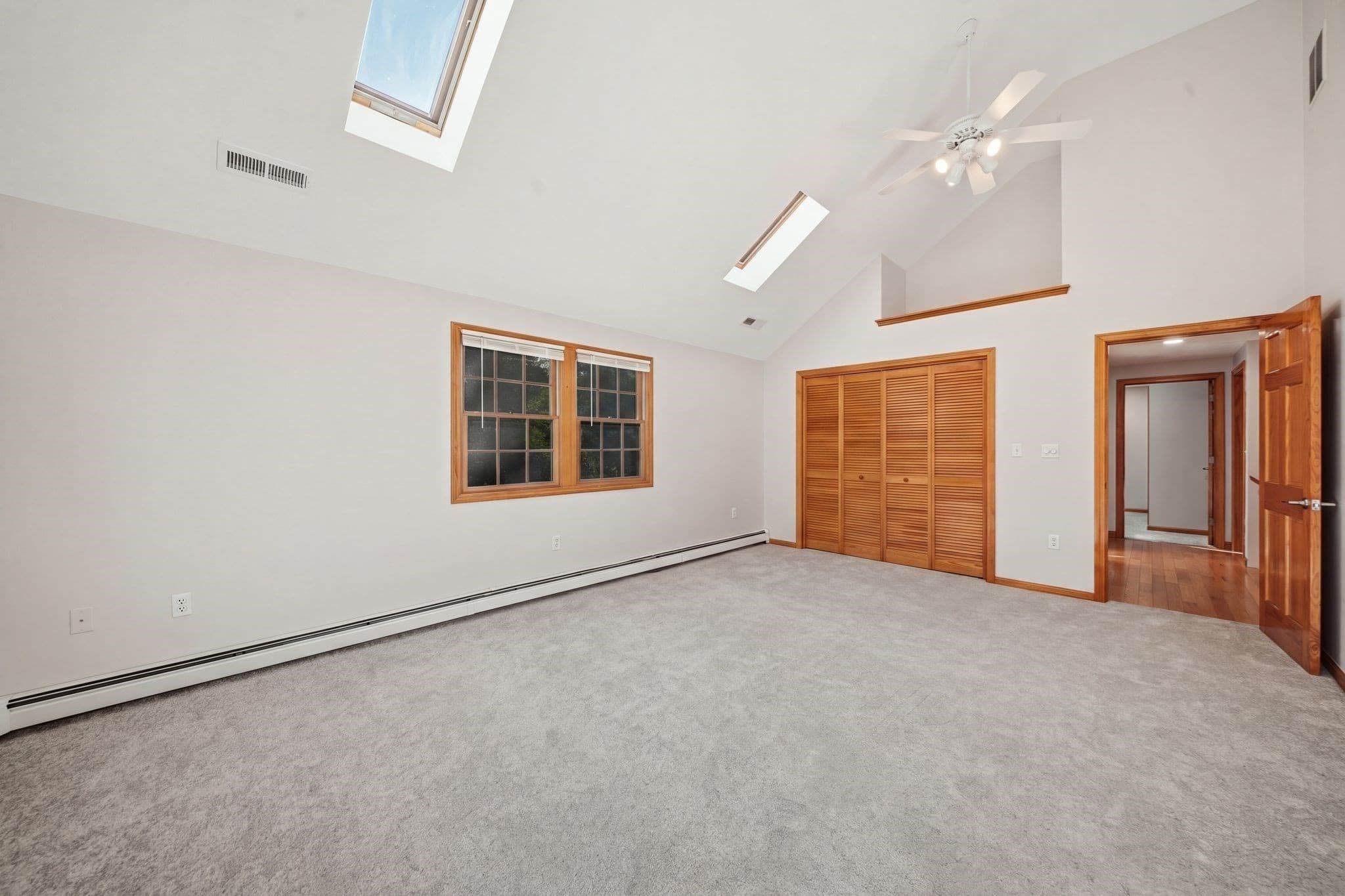 Single Family Residence at 1289 Whipple Rd, Tewksbury MA 01876, Tewksbury, photo 17 of 41