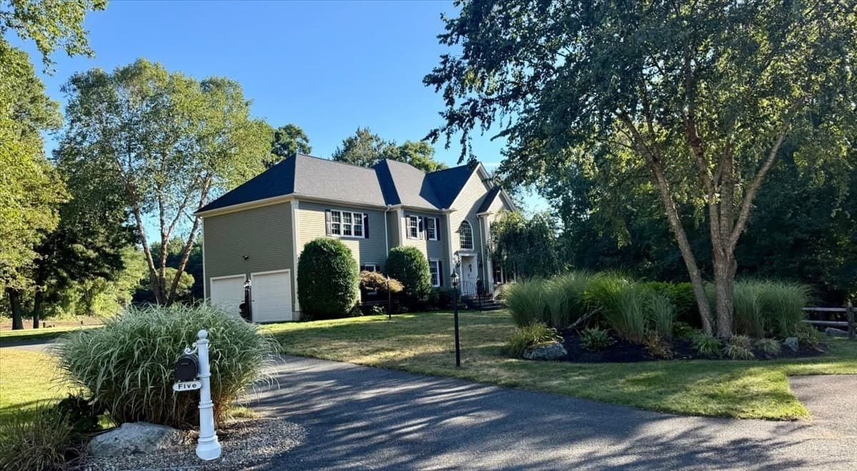 Single Family Residence at 5 Blais Farm Rd, Middleton MA 01949, Middleton, photo 2 of 41