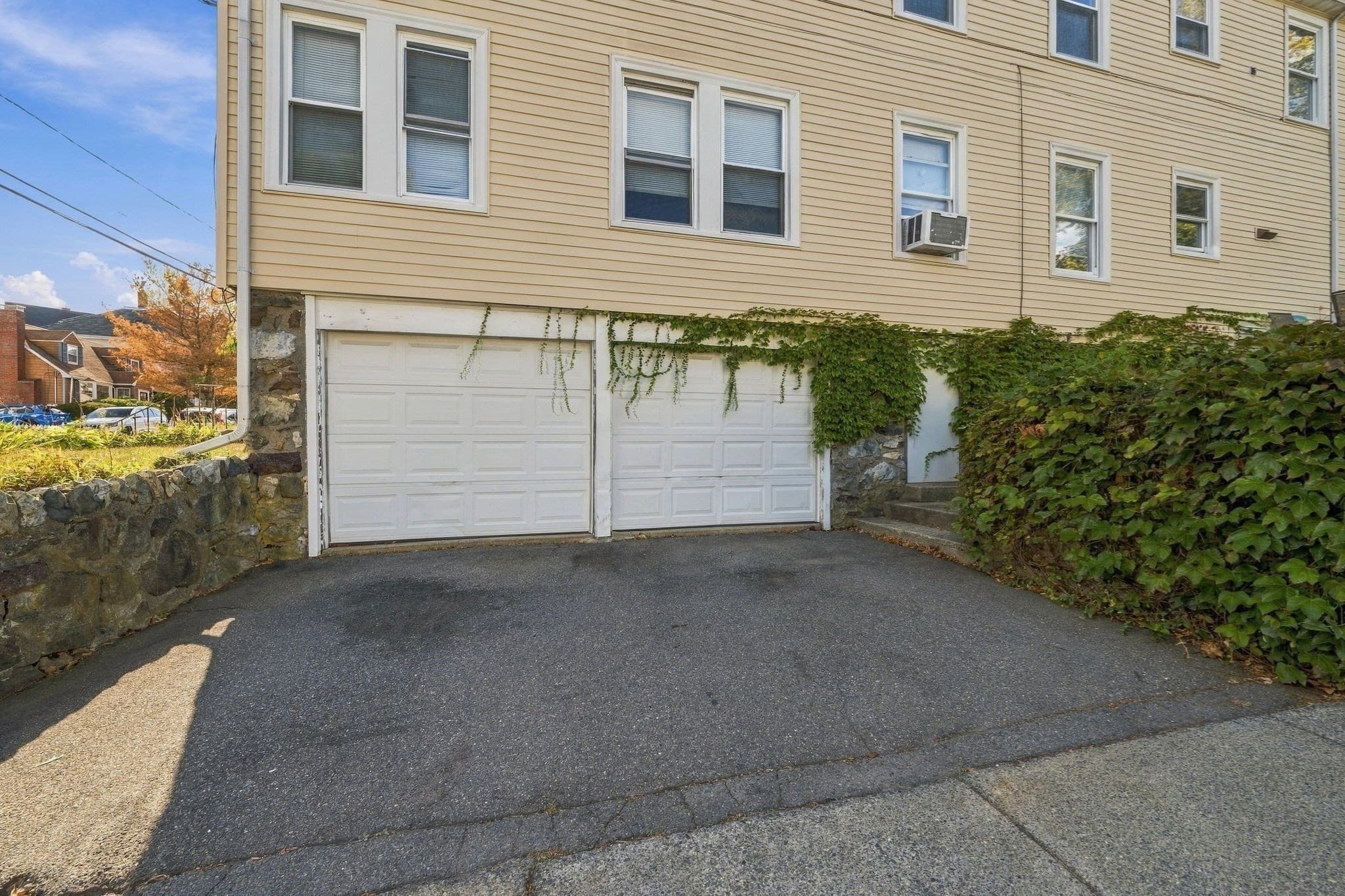 2 Family - 2 Units Up/Down at 112 Bellevue Rd, Lynn MA 01904, Lynn, photo 3 of 30