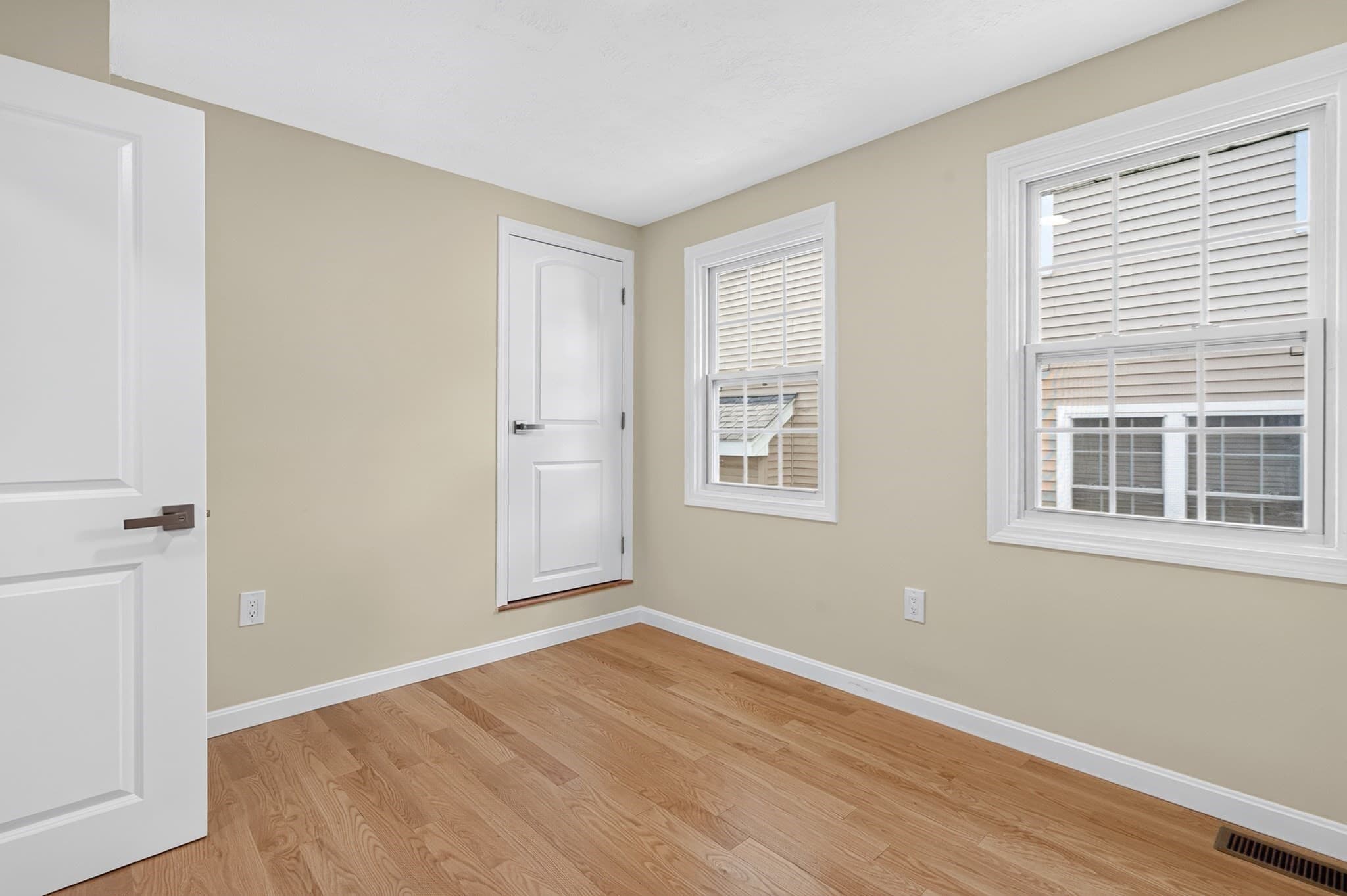 Single Family Residence at 72 Arcadia Ave, Waltham MA 02452, Waltham, photo 19 of 37