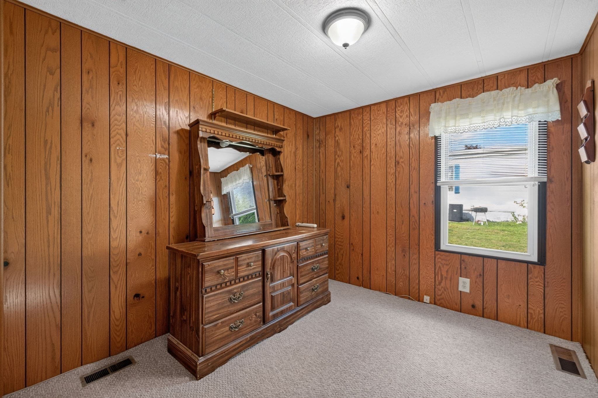 Mobile Home at 151 Easy St, Raynham MA 02767, Raynham, photo 16 of 31