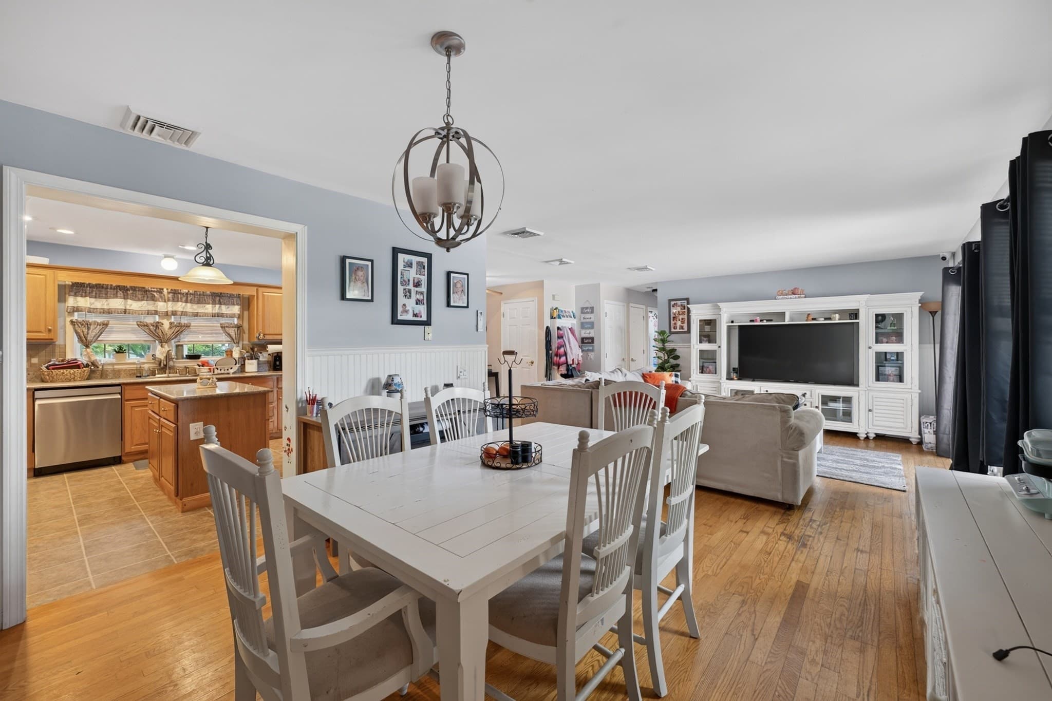 Single Family Residence at 550 South St, Somerset MA 02726, Somerset, photo 24 of 42