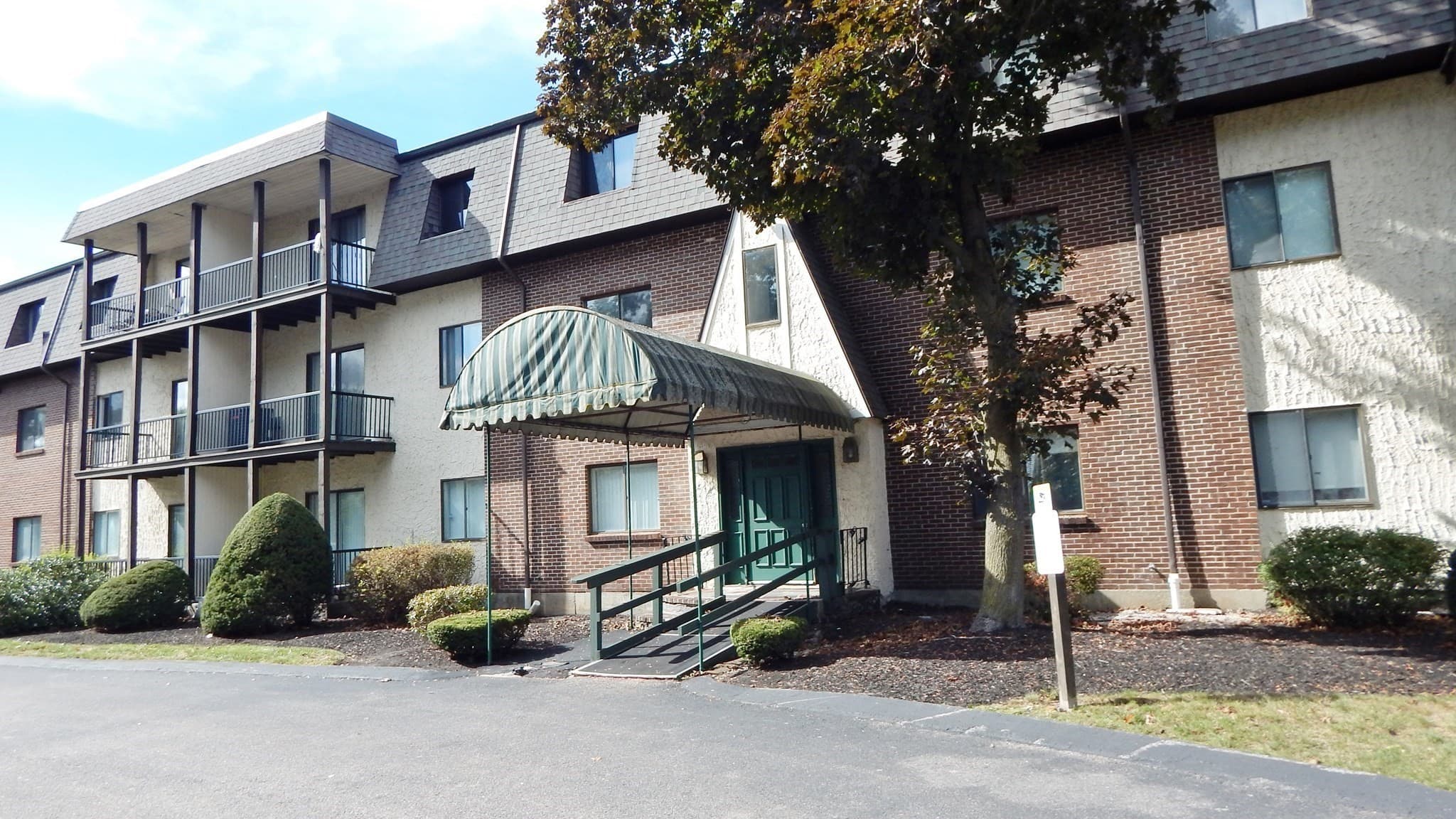 232 Canton St # 107, Randolph MA 02368
