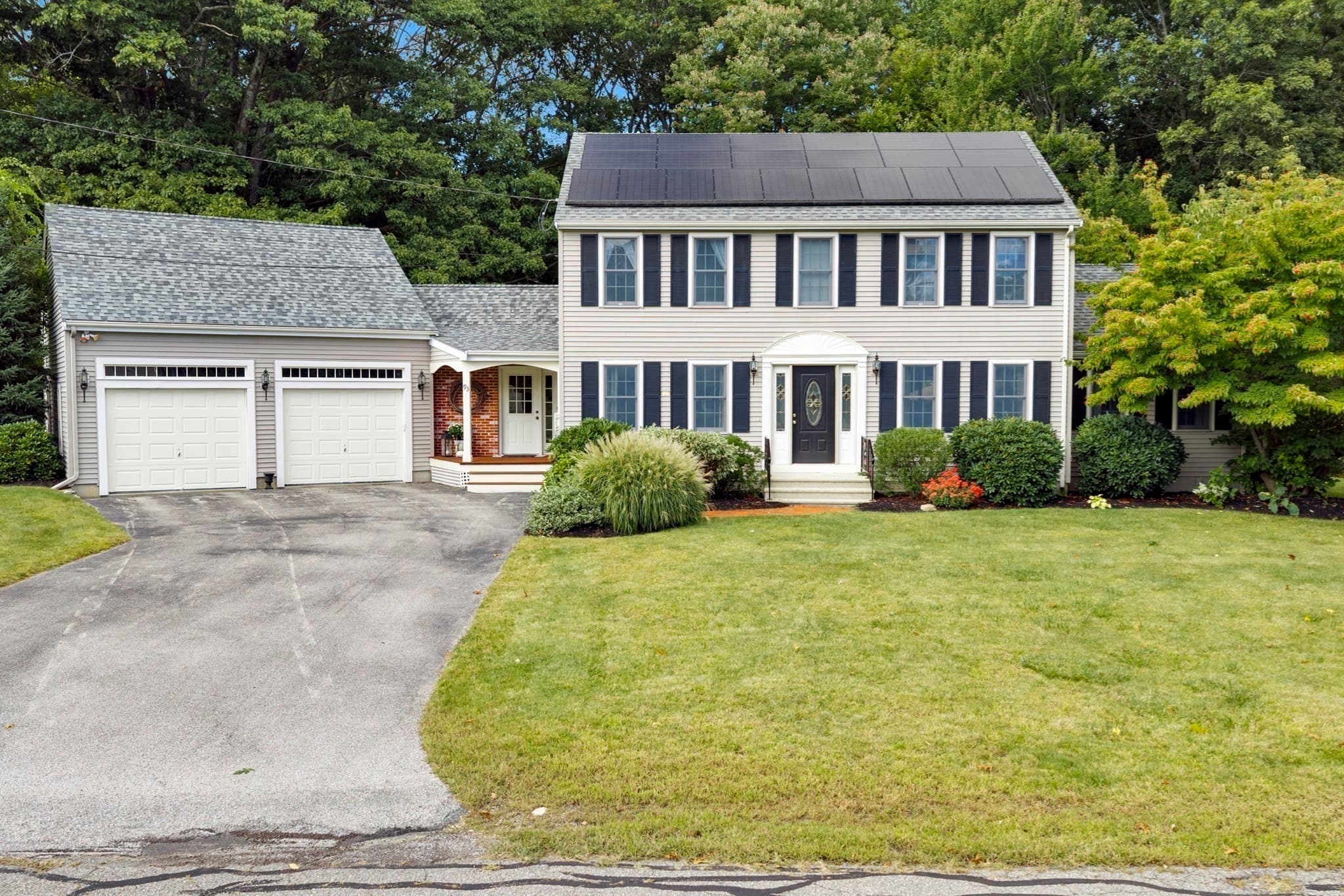 93 Mcclellan Rd, Sutton MA 01590