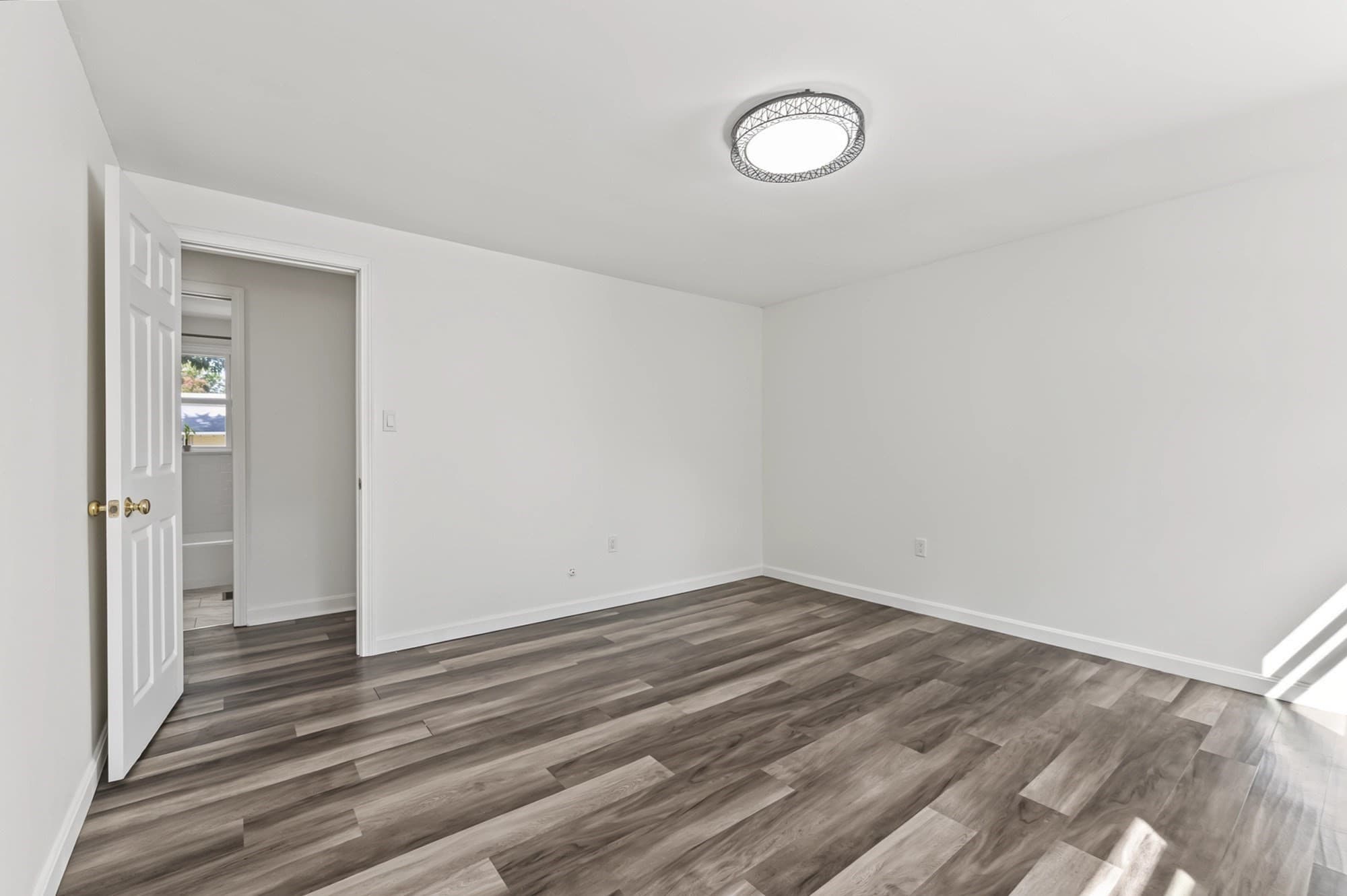 Condominium at 79 Arnold Ave # 79, Lowell MA 01852, Lowell, photo 16 of 33