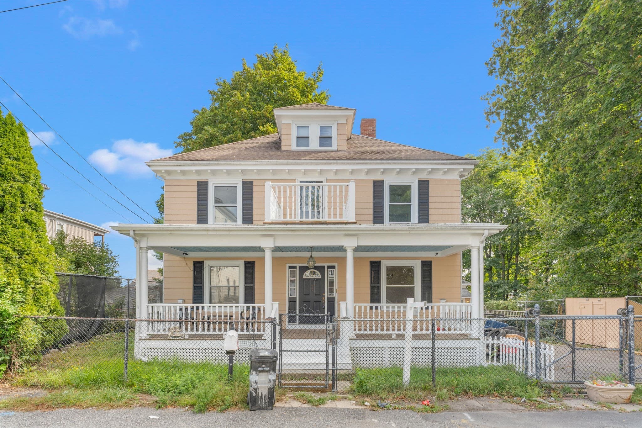 3 Huntington Pl, Brockton MA 02301