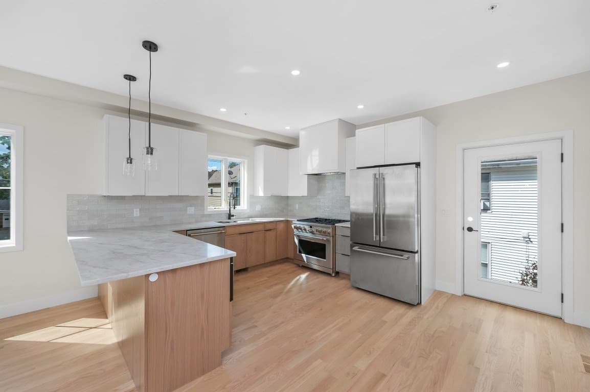 Condominium at 66 Orange Street # 1, Waltham MA 02453, Waltham, photo 2 of 29