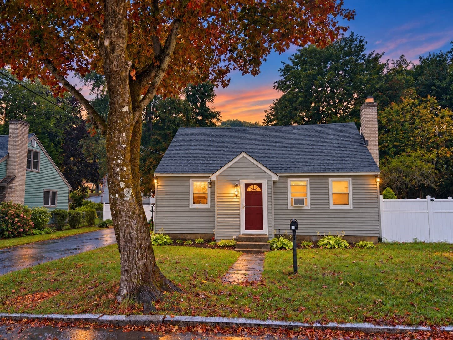30 Amesbury St, Worcester MA 01605