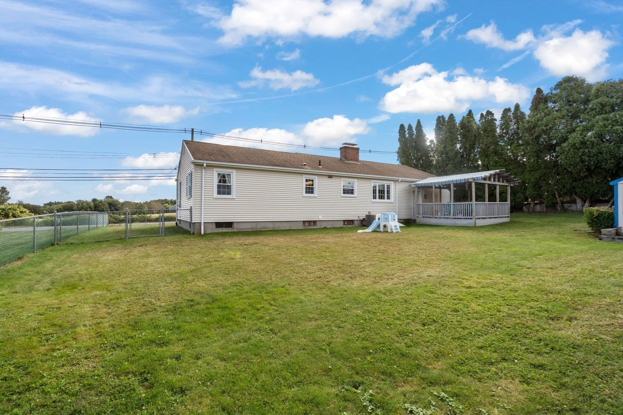 Single Family Residence at 935 Allen St, Dartmouth MA 02747, Dartmouth, photo 5 of 36