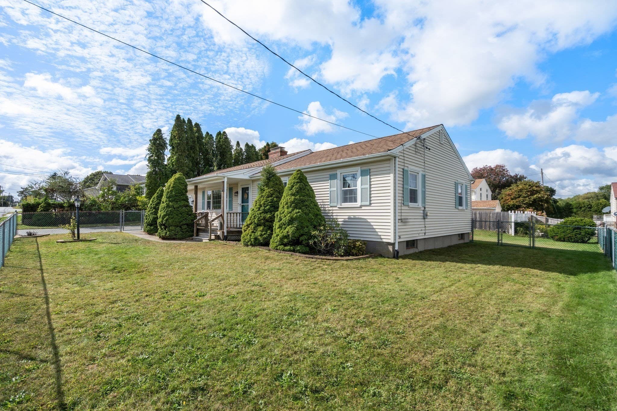 Single Family Residence at 935 Allen St, Dartmouth MA 02747, Dartmouth, photo 4 of 36